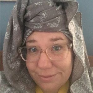 Meet your Posher, Andrea